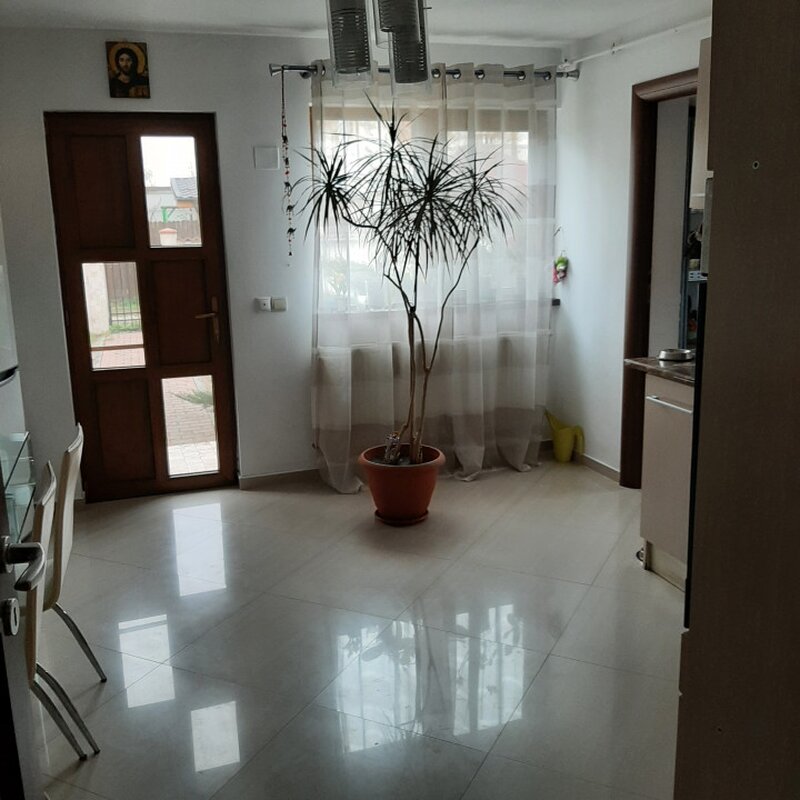 Casa individuala in Domnesti cu 580 mp teren, zona Drumul Targului